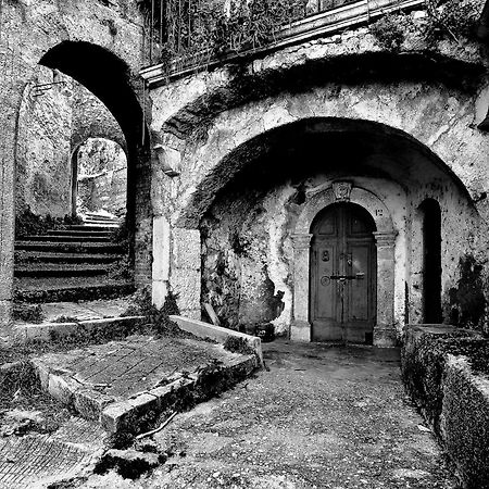 Residenza Vallefiorita Aparthotel Rocchetta a Volturno Esterno foto