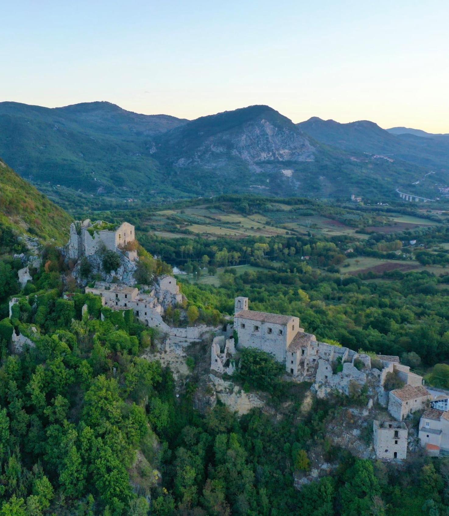 Residenza Vallefiorita Aparthotel Rocchetta a Volturno Esterno foto